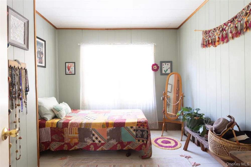 17 Spring Street Ellenville, NY 12428