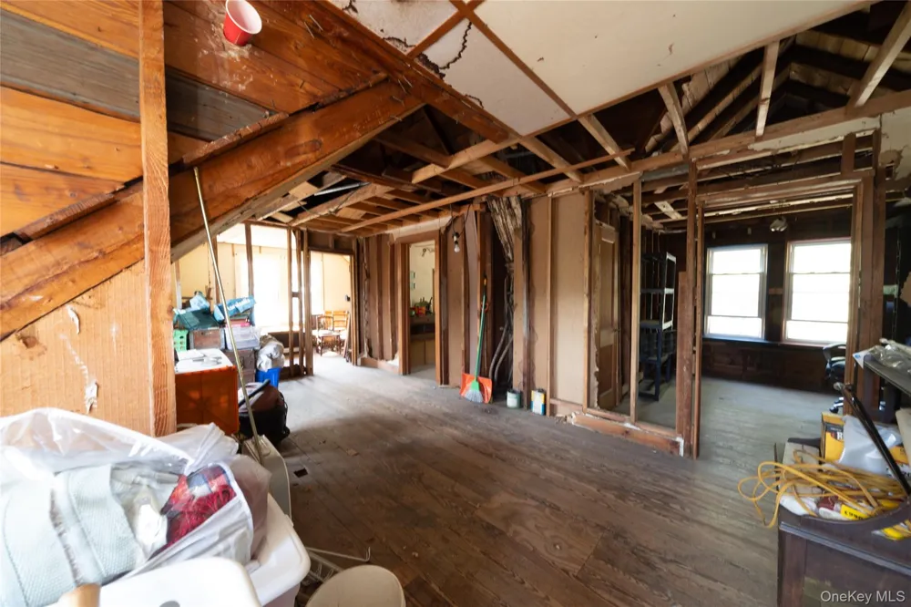 17 Spring Street Ellenville, NY 12428