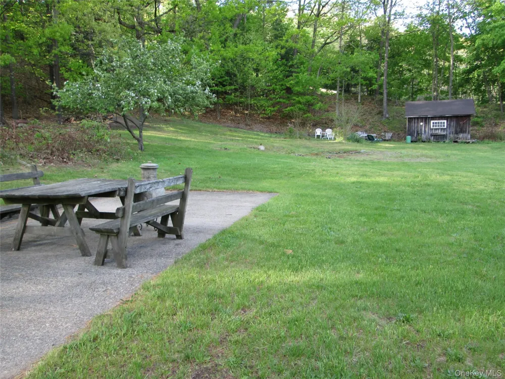 17 Spring Street Ellenville, NY 12428
