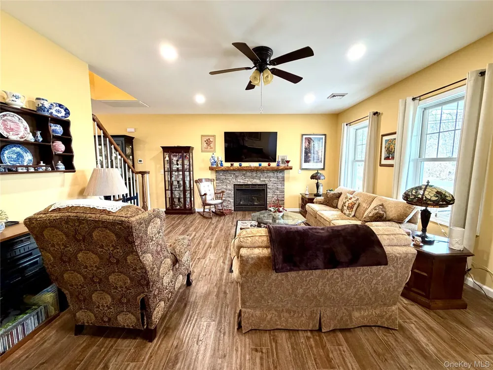 155 Willow Tree Road Milton, NY 12547