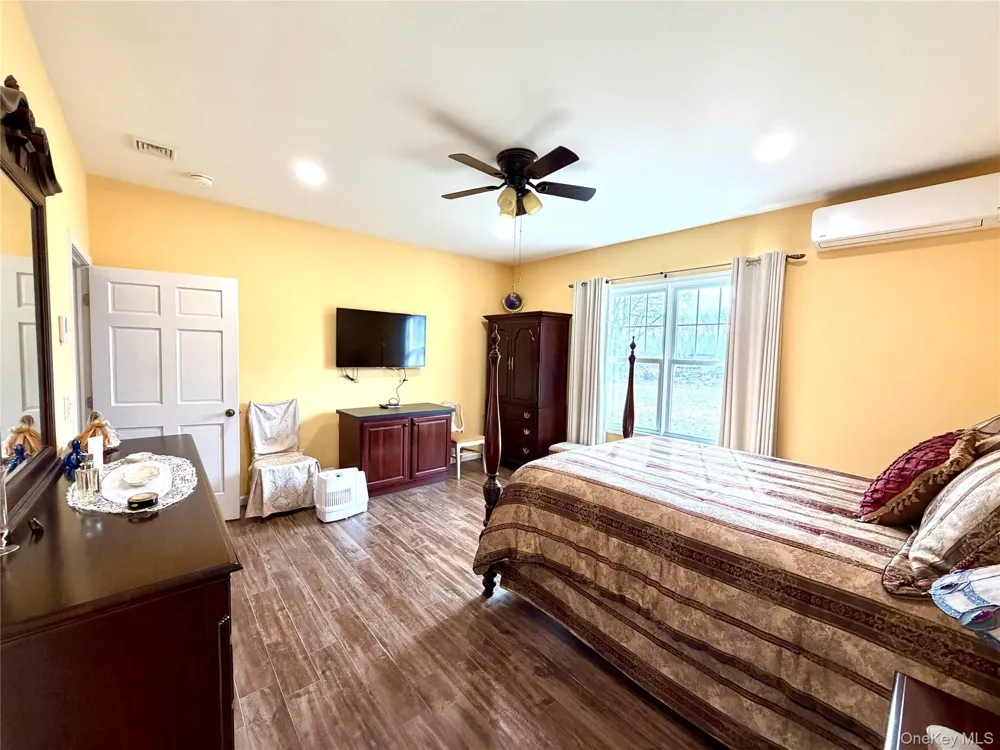 155 Willow Tree Road Milton, NY 12547