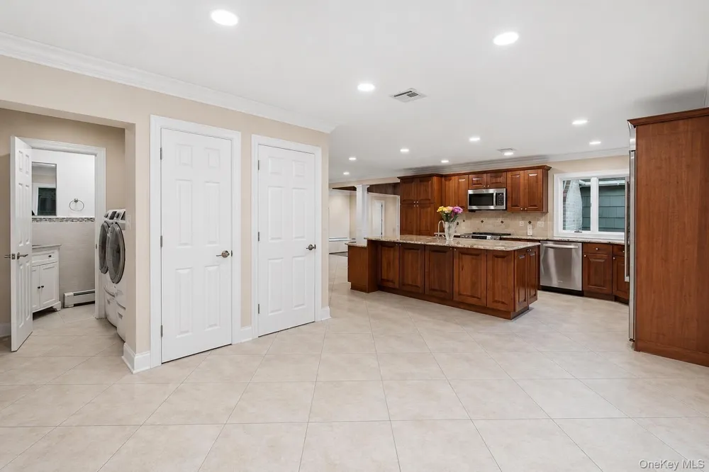4 Durham Drive Dix Hills, NY 11746