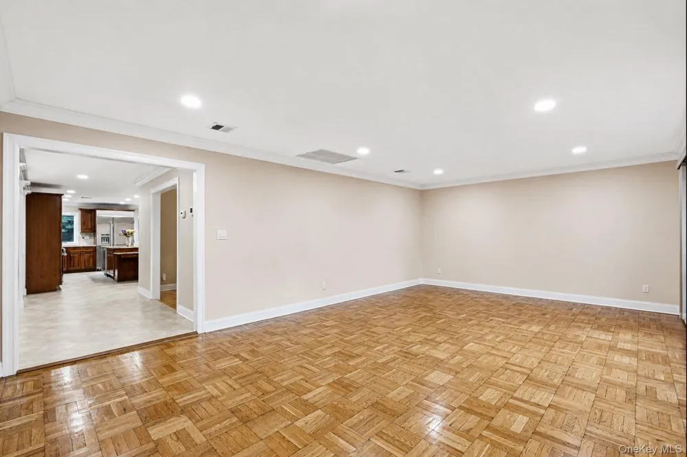 4 Durham Drive Dix Hills, NY 11746