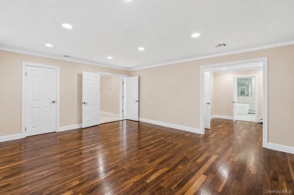 4 Durham Drive Dix Hills, NY 11746