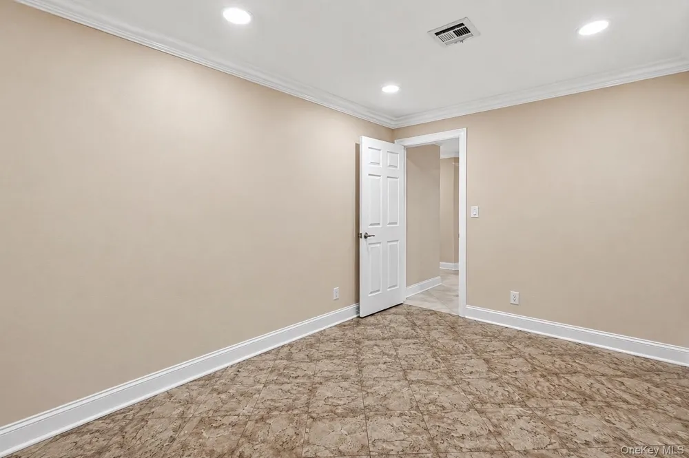4 Durham Drive Dix Hills, NY 11746