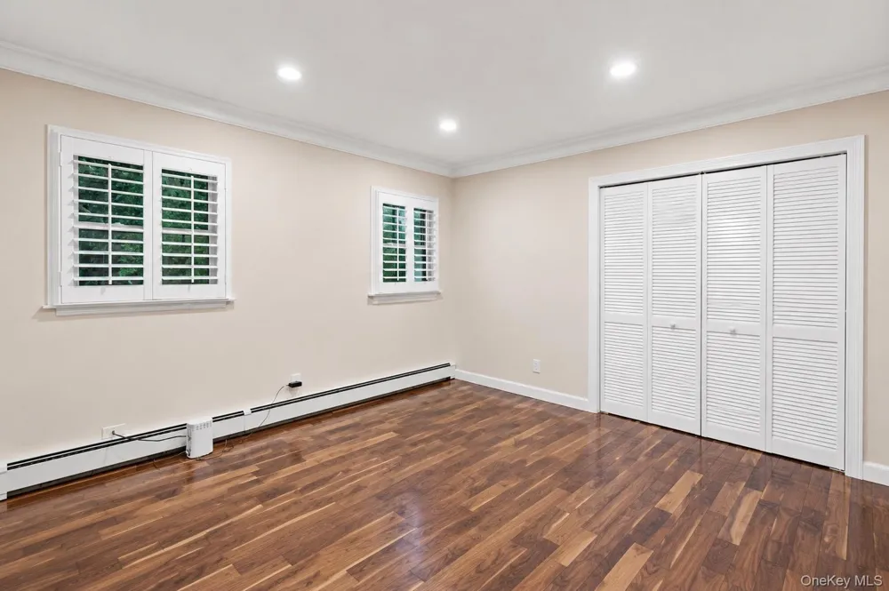 4 Durham Drive Dix Hills, NY 11746