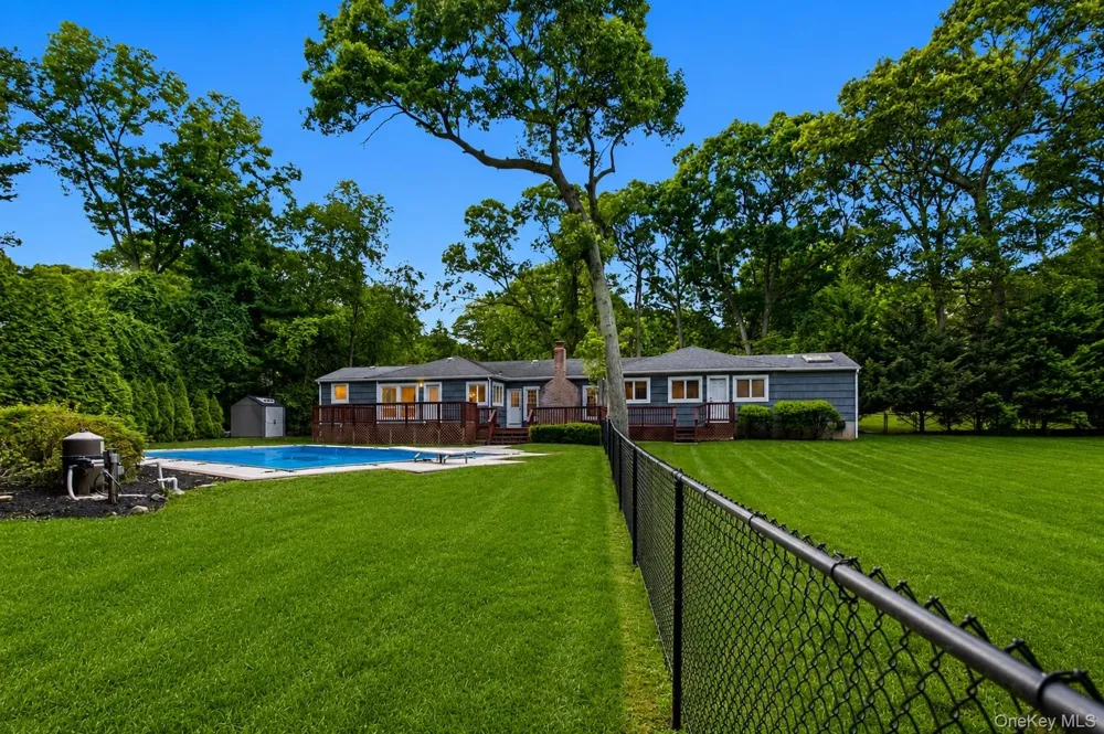 4 Durham Drive Dix Hills, NY 11746