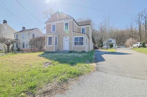 1666 Main Street