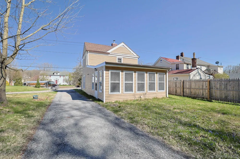 1666 Main Street Pleasant Valley, NY 12569