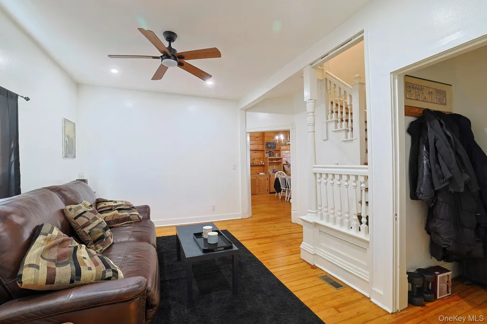 1666 Main Street Pleasant Valley, NY 12569