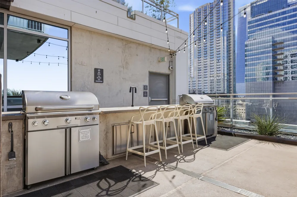 222 West Avenue #1808 Austin, TX 78701