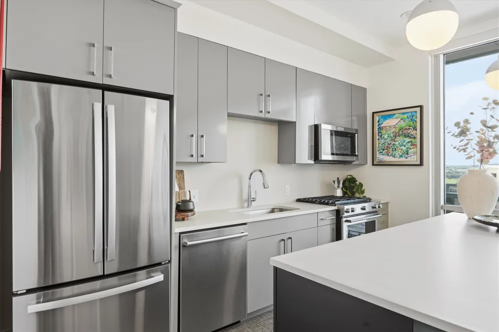 222 West Avenue #1808 Austin, TX 78701