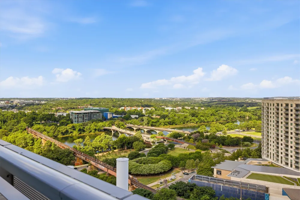222 West Avenue #1808 Austin, TX 78701