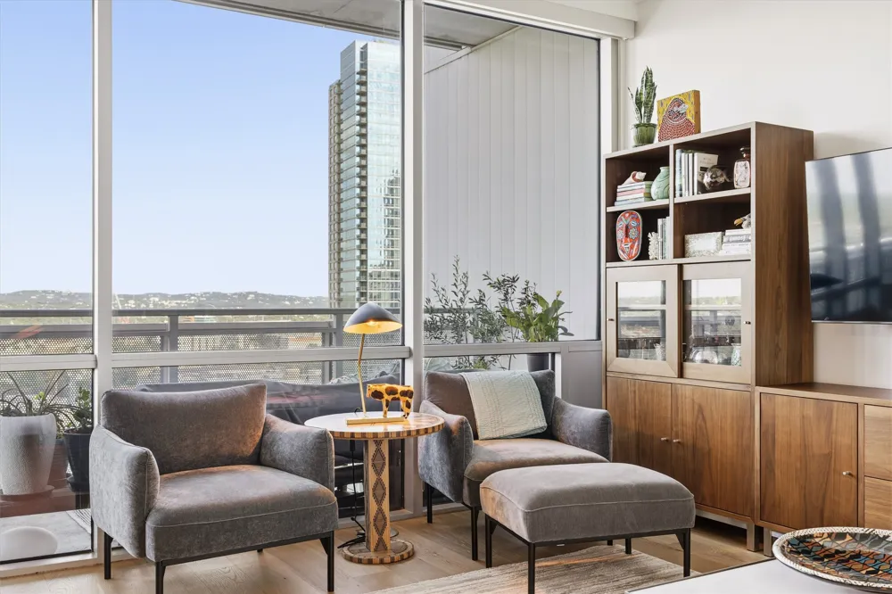 222 West Avenue #1808 Austin, TX 78701