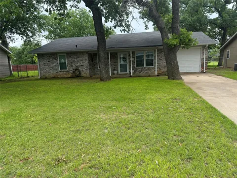 1530 W Groesbeck Street