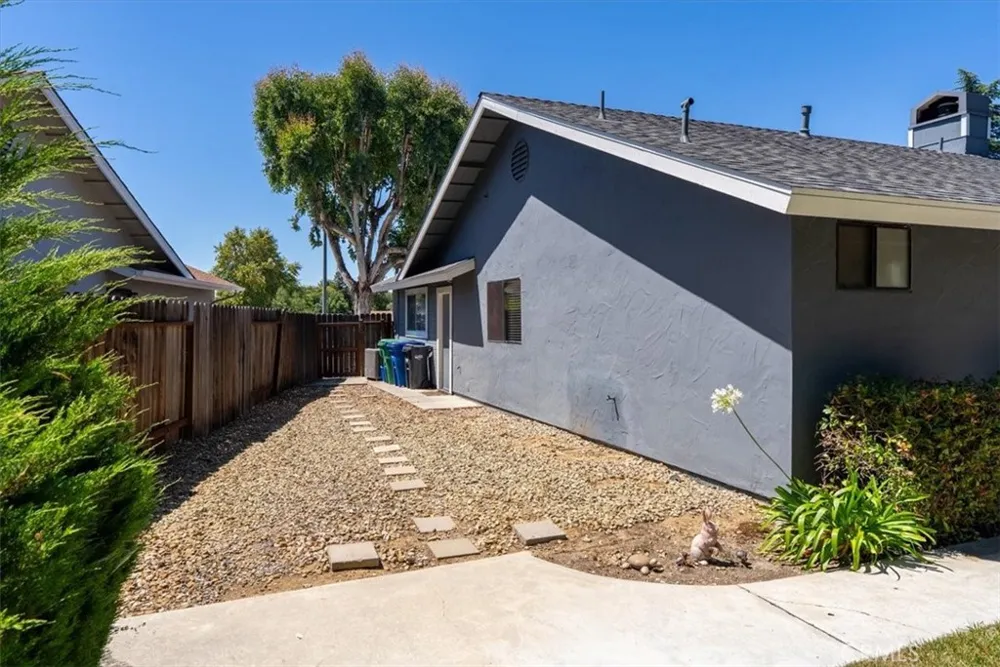 431 Apache Court Paso Robles, CA 93446
