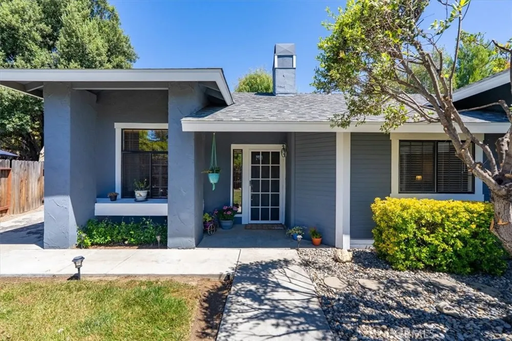 431 Apache Court Paso Robles, CA 93446