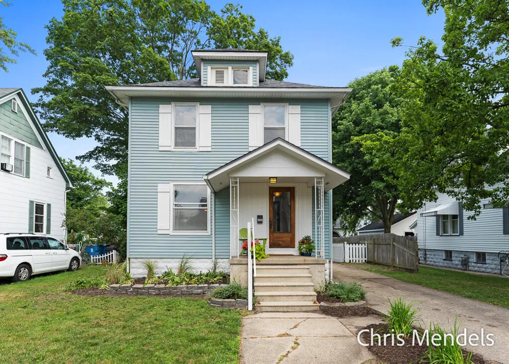 1013 Pennoyer Avenue Grand Haven, MI 49417