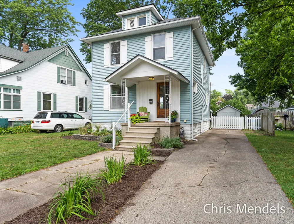 1013 Pennoyer Avenue Grand Haven, MI 49417