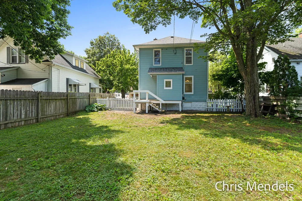1013 Pennoyer Avenue Grand Haven, MI 49417