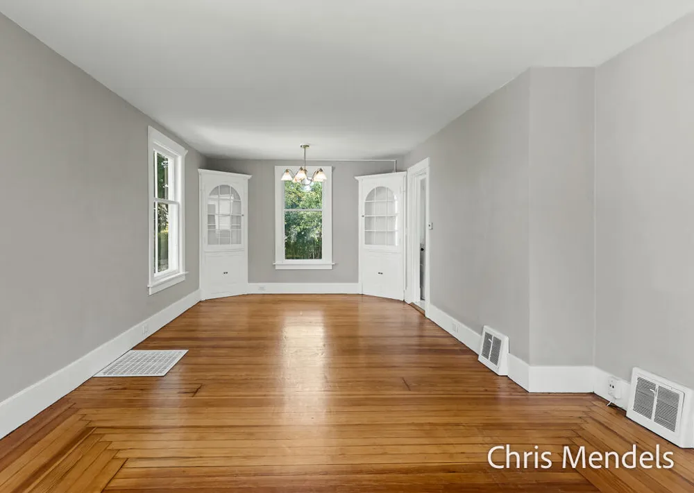 1013 Pennoyer Avenue Grand Haven, MI 49417