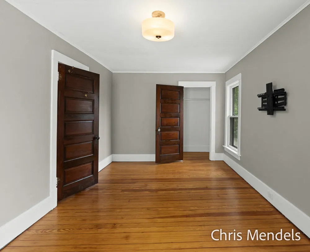 1013 Pennoyer Avenue Grand Haven, MI 49417