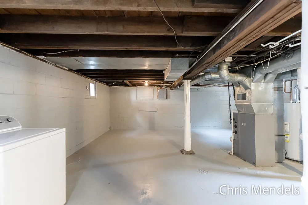 1013 Pennoyer Avenue Grand Haven, MI 49417