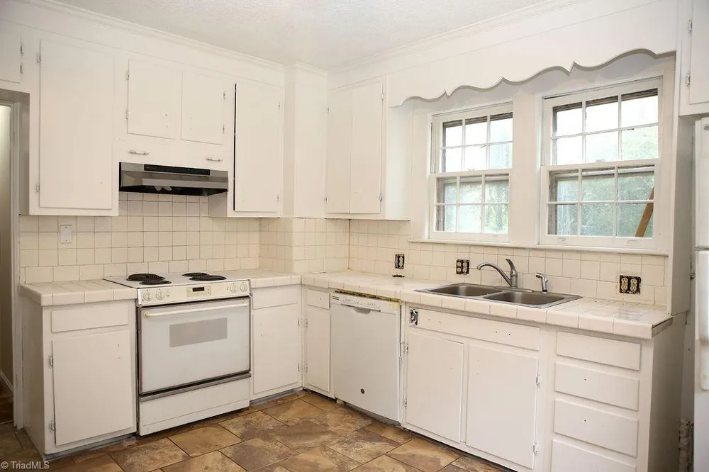 1806 Walker Avenue #A Greensboro, NC 27403
