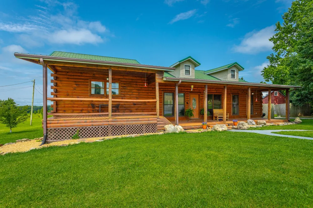 2195 Myers Road Pikeville, TN 37367