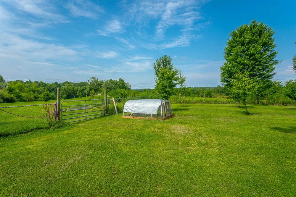 2195 Myers Road Pikeville, TN 37367