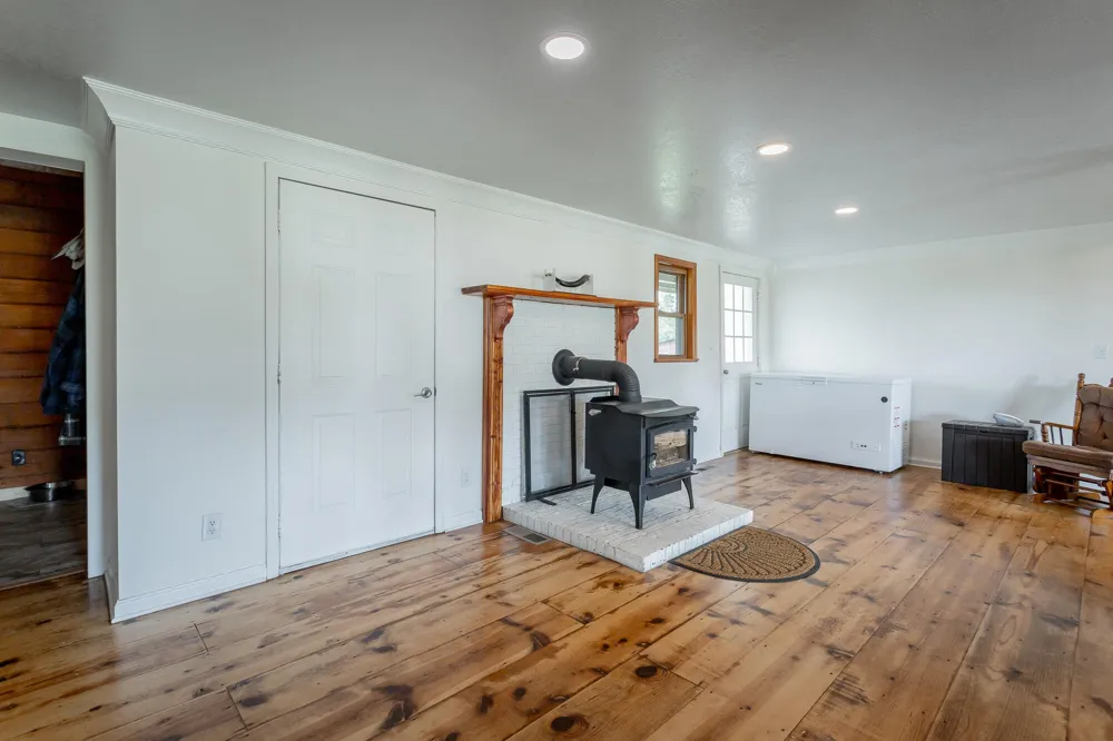 2195 Myers Road Pikeville, TN 37367