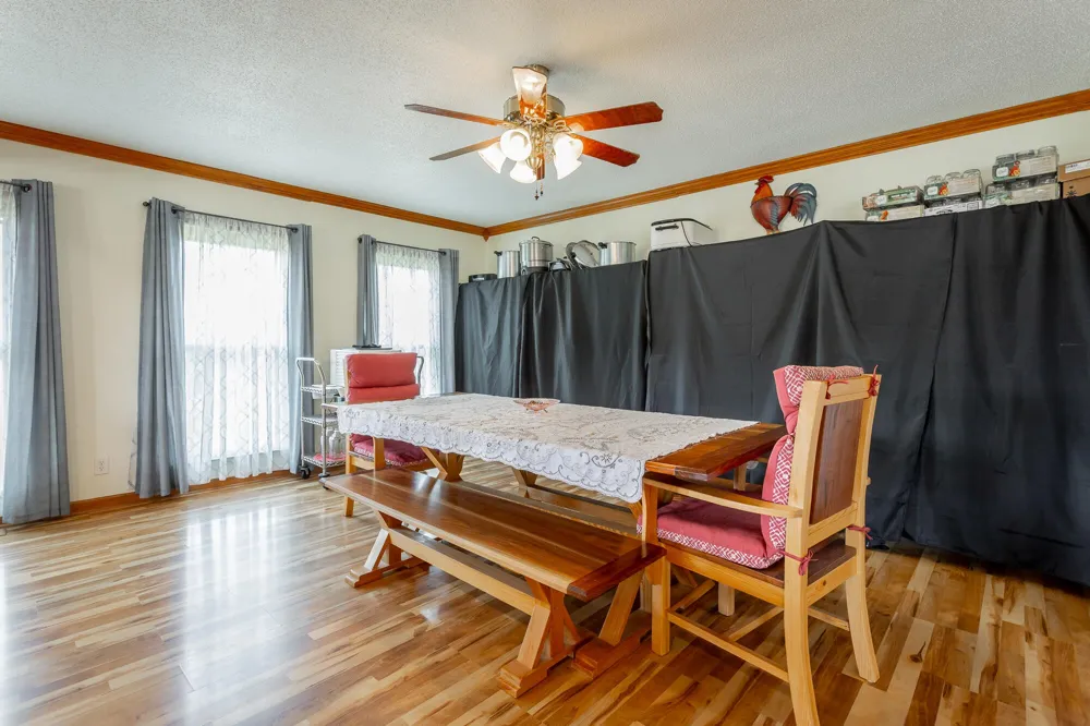 2195 Myers Road Pikeville, TN 37367
