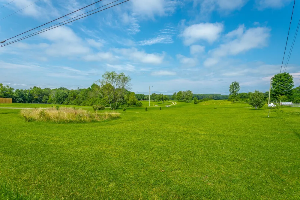 2195 Myers Road Pikeville, TN 37367