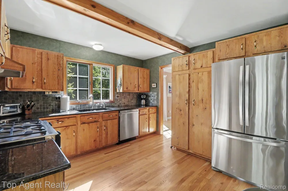 2411 Farmbrook Trail Addison Township, MI 48370