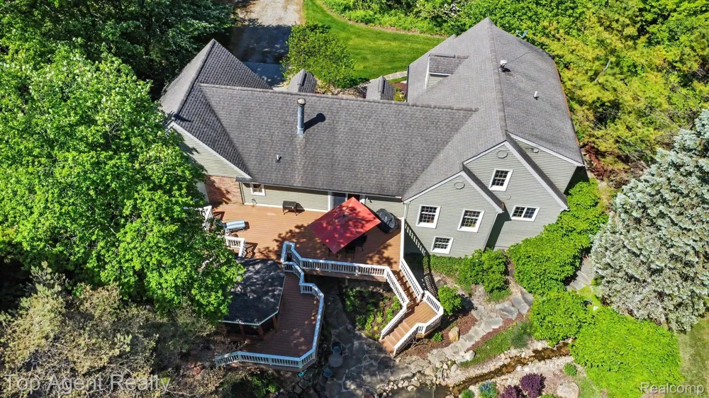 2411 Farmbrook Trail Addison Township, MI 48370