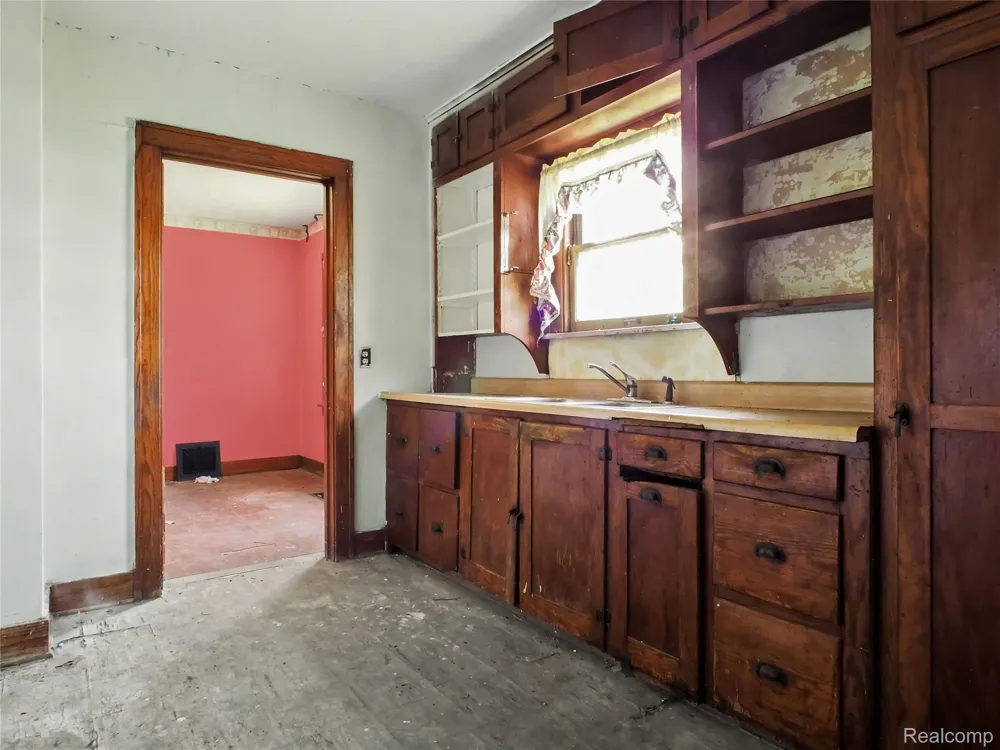 3009 Janes Avenue Buena Vista Charter Township, MI 48601