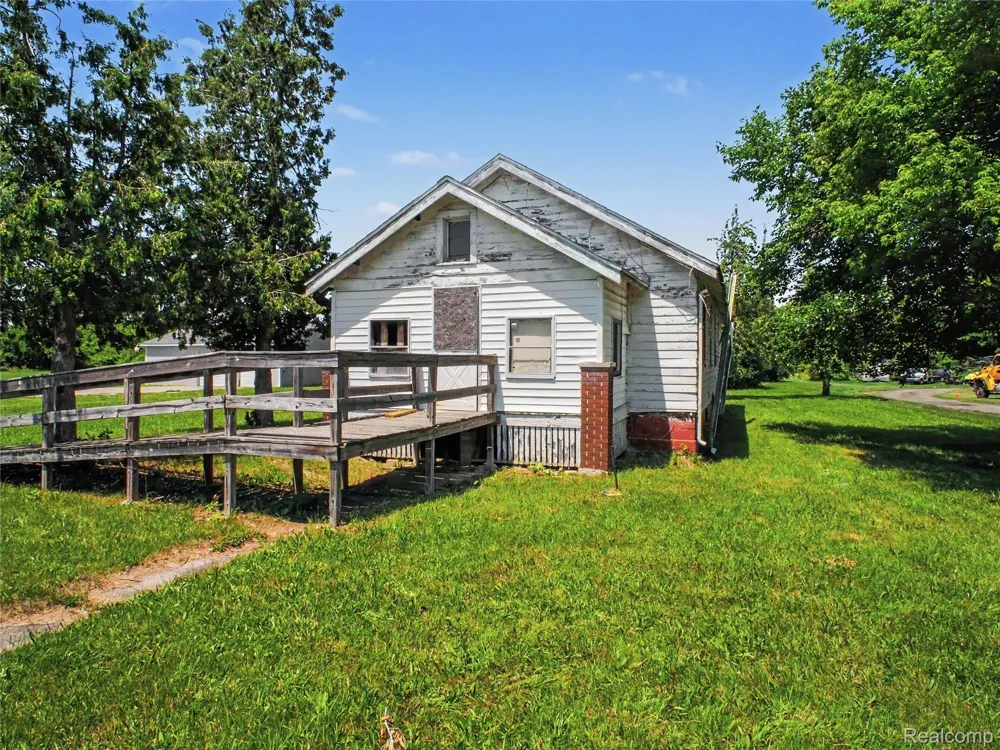 3009 Janes Avenue Buena Vista Charter Township, MI 48601