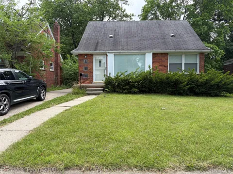 228 Auburn Street