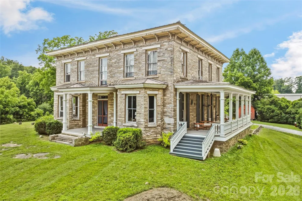 31 Meadows Blake House Lane Fletcher, NC 28732