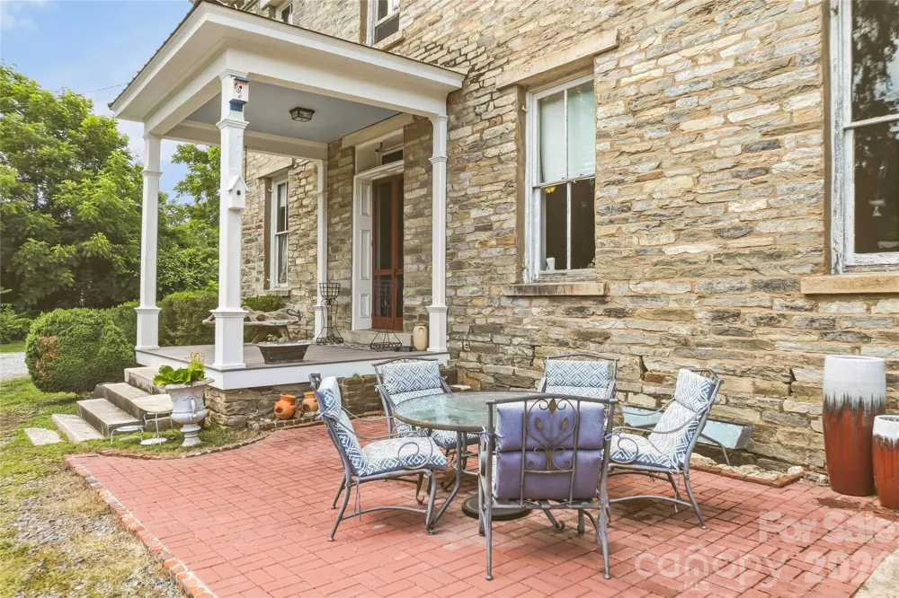 31 Meadows Blake House Lane Fletcher, NC 28732