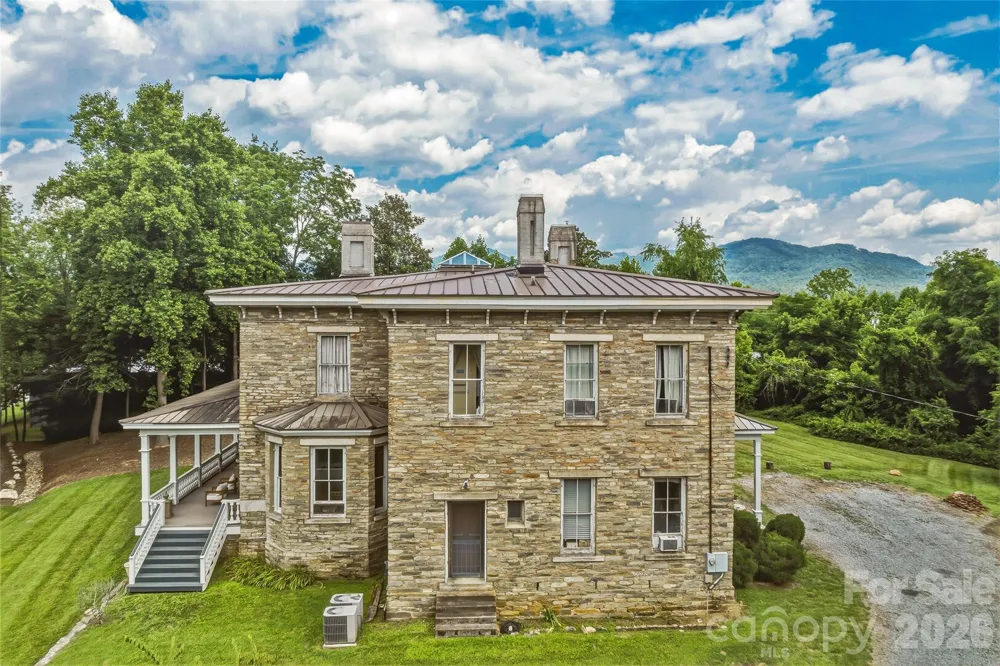 31 Meadows Blake House Lane Fletcher, NC 28732