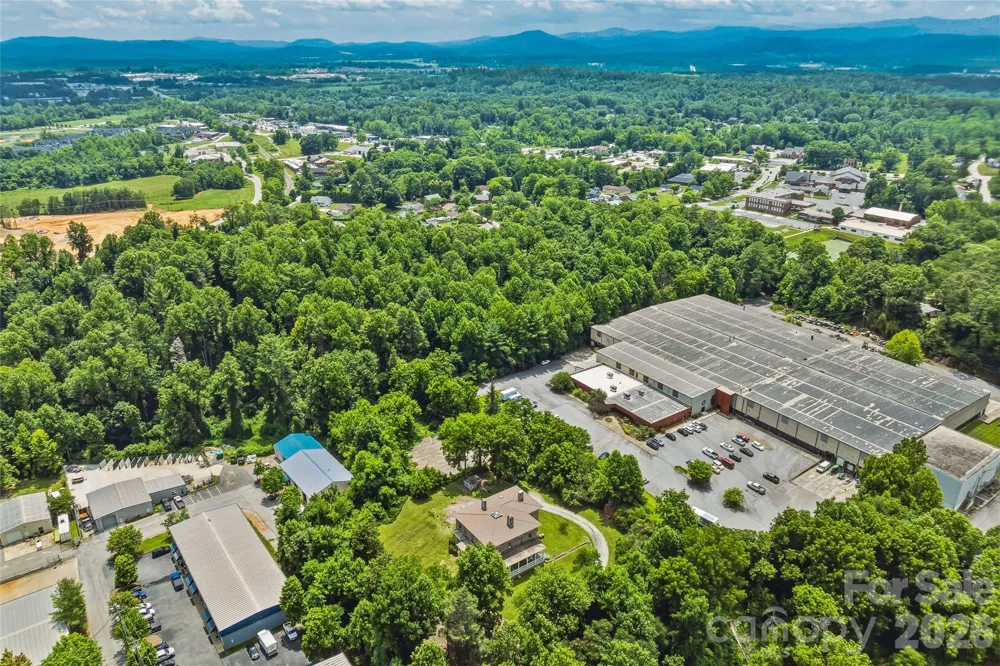 31 Meadows Blake House Lane Fletcher, NC 28732