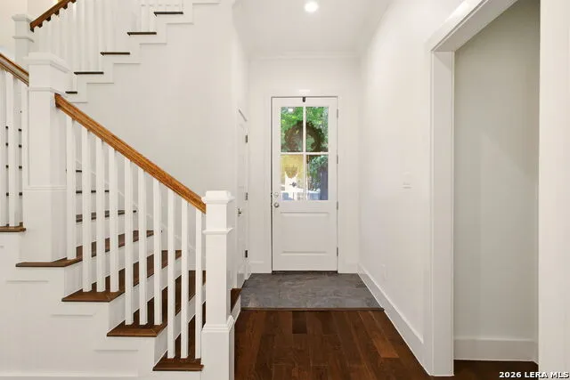 301 OGDEN LN Alamo Heights, TX 78209