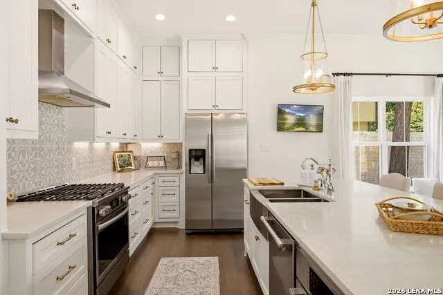 301 OGDEN LN Alamo Heights, TX 78209