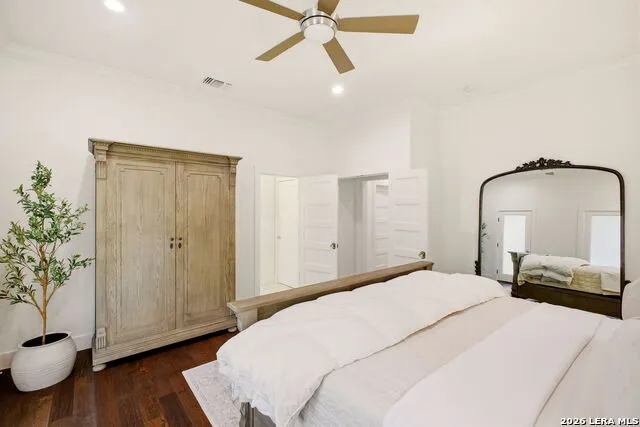 301 OGDEN LN Alamo Heights, TX 78209
