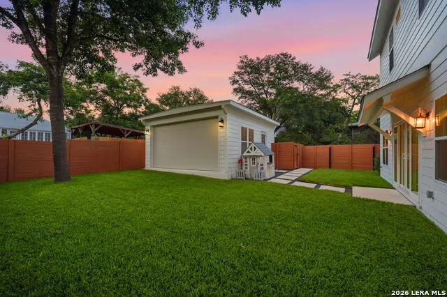 301 OGDEN LN Alamo Heights, TX 78209