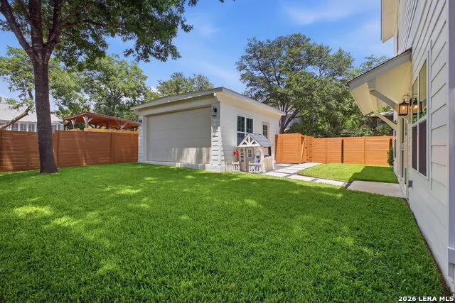 301 OGDEN LN Alamo Heights, TX 78209