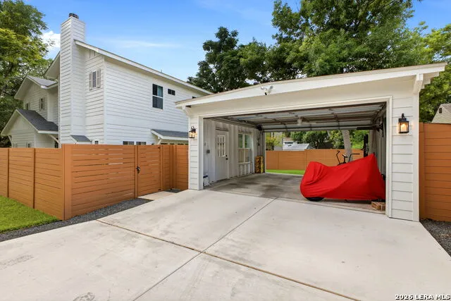 301 OGDEN LN Alamo Heights, TX 78209