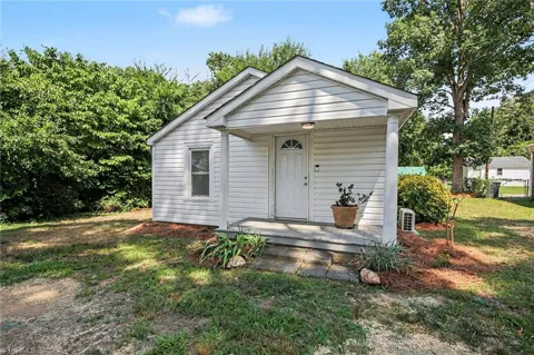 2211 Fairfax Road