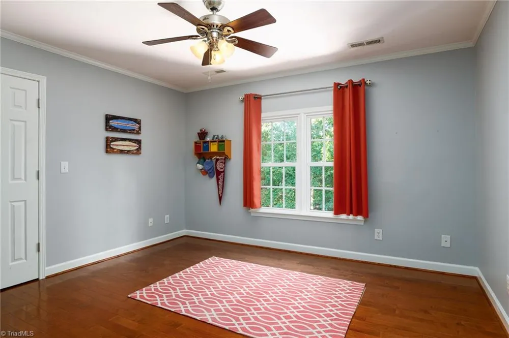 1860 Dunmore Lane Clemmons, NC 27012
